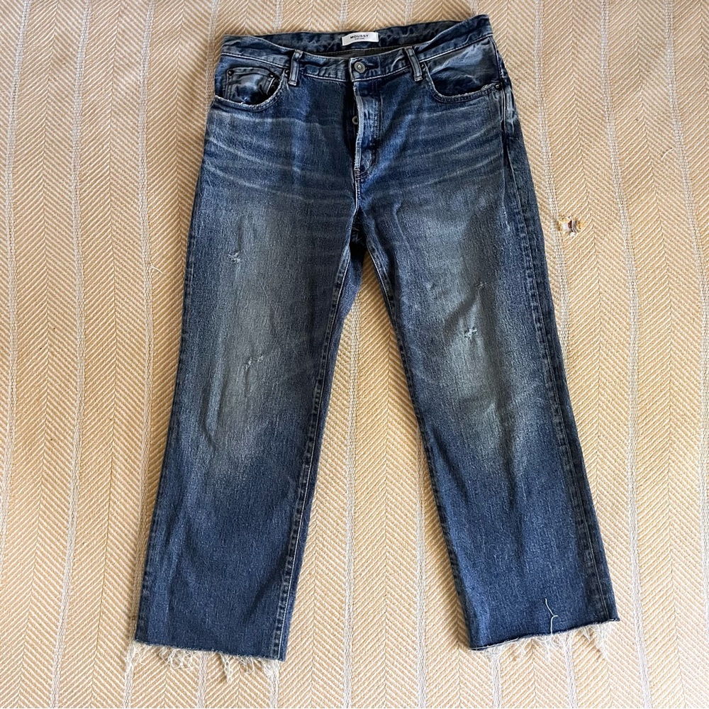 Moussy Vintage Jeans Distresse Raw Hem 29